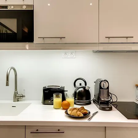 Apartment Sweet - Trocadero - Jocelyn Paris
